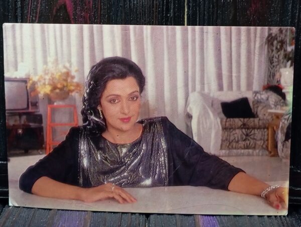 Hema Malini * Vintage Bollywood Postcard * (Ruby) (365)
