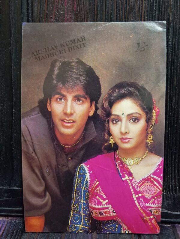 Sridevi Akshay Kumar * Vintage Bollywood Postcard * (UC) (WN)