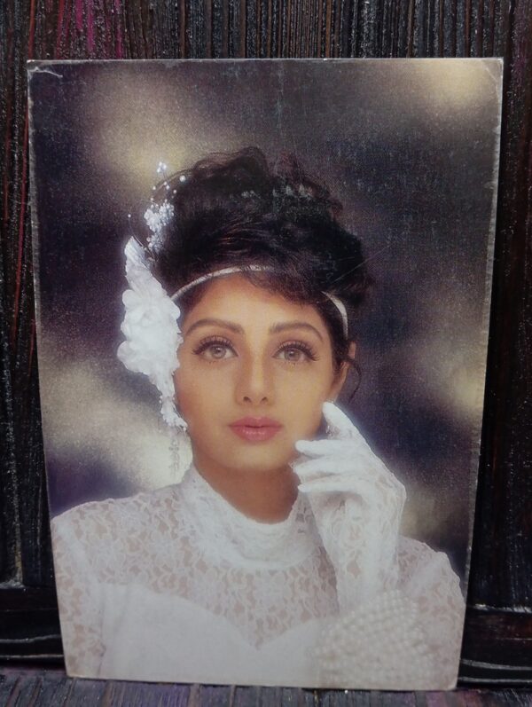 Sridevi * Vintage Bollywood Postcard * (Venus) (956)