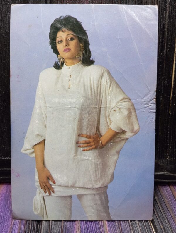 Sridevi * Vintage Bollywood Postcard * (Venus) (F549)