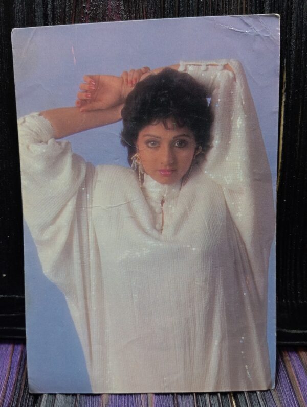 Sridevi * Vintage Bollywood Postcard * (RC) (PC-1050)