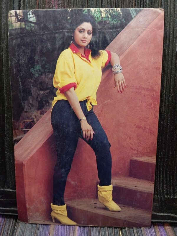 Sridevi * Vintage Bollywood Postcard * (BAP) (922)