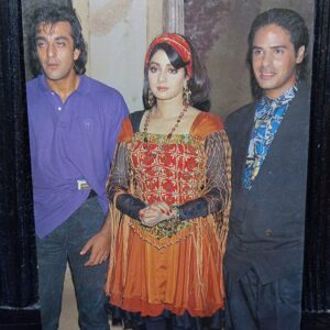 Sridevi Sanjay Dutt * Vintage Bollywood Postcard * (BAP) (1989)
