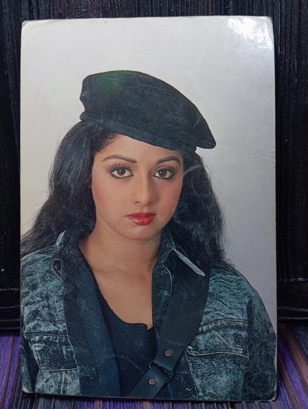Sridevi * Vintage Bollywood Postcard * (RC) (PC-715)