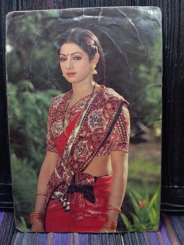Sridevi * Vintage Bollywood Postcard * (RC) (PC-504)