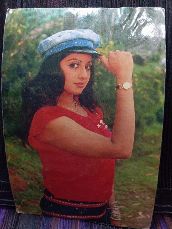 Sridevi * Vintage Bollywood Postcard * (RC) (PC-605)