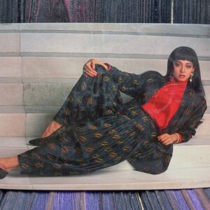 Sridevi * Vintage Bollywood Postcard * (RC) (PC-980)