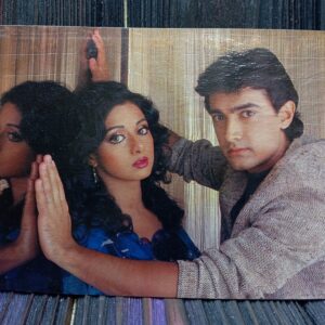Sridevi Aamir Khan * Vintage Bollywood Postcard * (BAP) (WN)