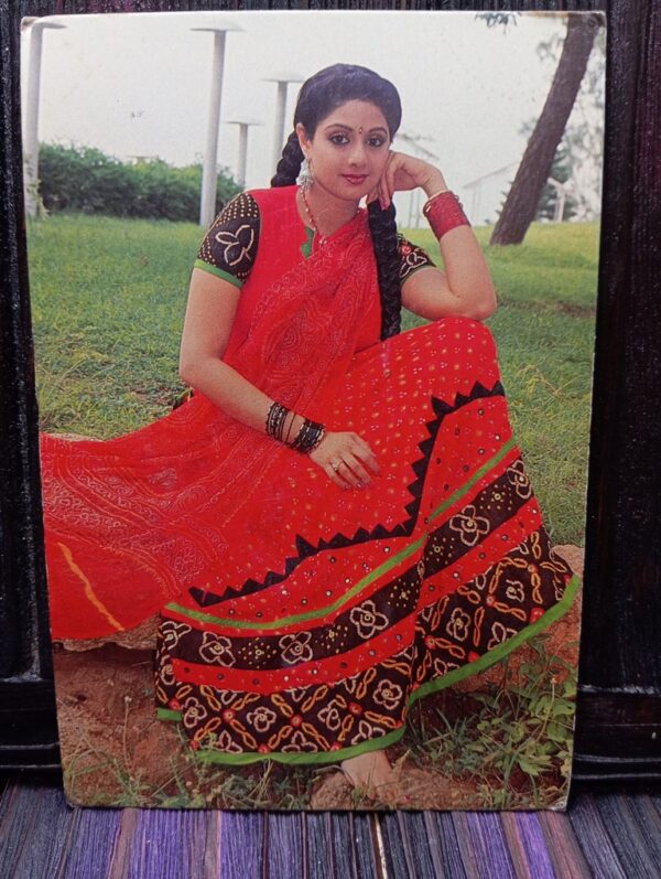 Sridevi * Vintage Bollywood Postcard * (RC) (PC-681)