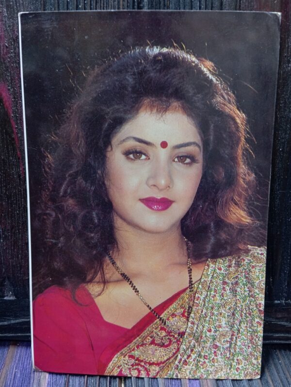 Divya Bharati* Vintage Bollywood Postcard * (BAP) (2352)