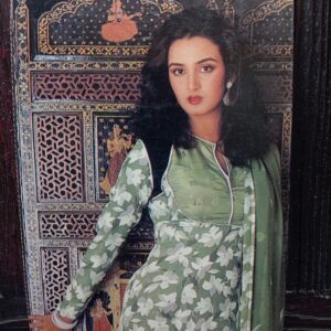 Farha Naaz * Vintage Bollywood Postcard * (RC) (PC-1024)