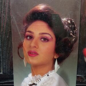 Meenakshi Seshadri * Vintage Bollywood Postcard * (BAP) (410)