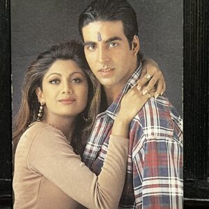 Shilpa Shetty Akshay Kumar * Vintage Bollywood Postcard * (NCC) (4613)