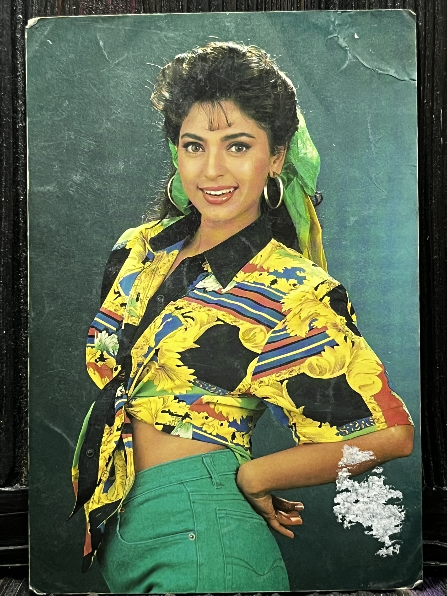 Juhi Chawla * Vintage Bollywood Postcard * (Ruby) (769)