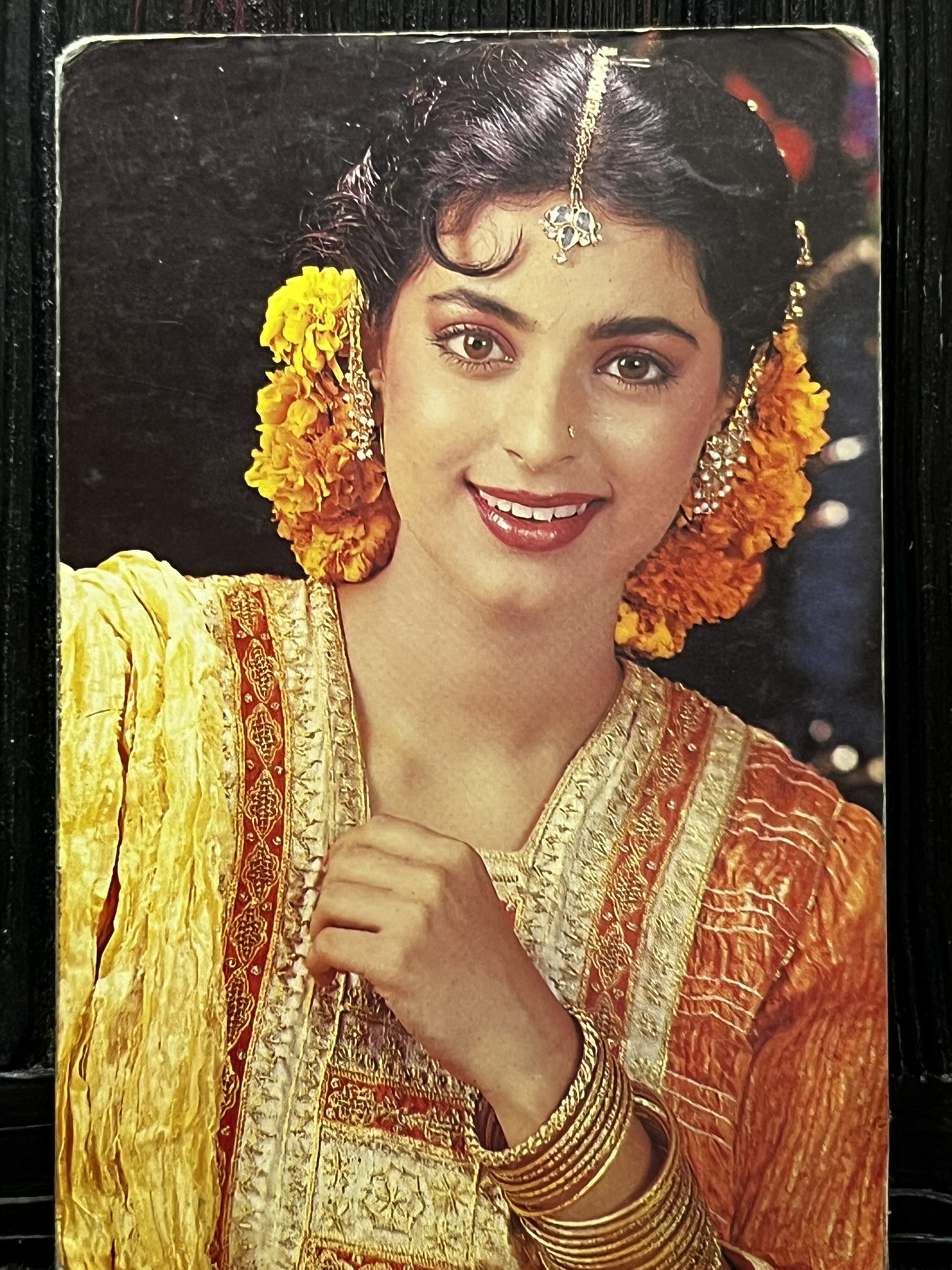 Juhi Chawla * Vintage Bollywood Postcard * (BAP) (1359)