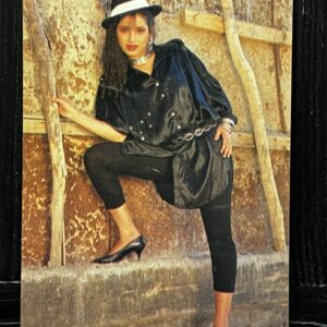 Neelam Kothari * Vintage Bollywood Postcard * (RC) (PC-1165)