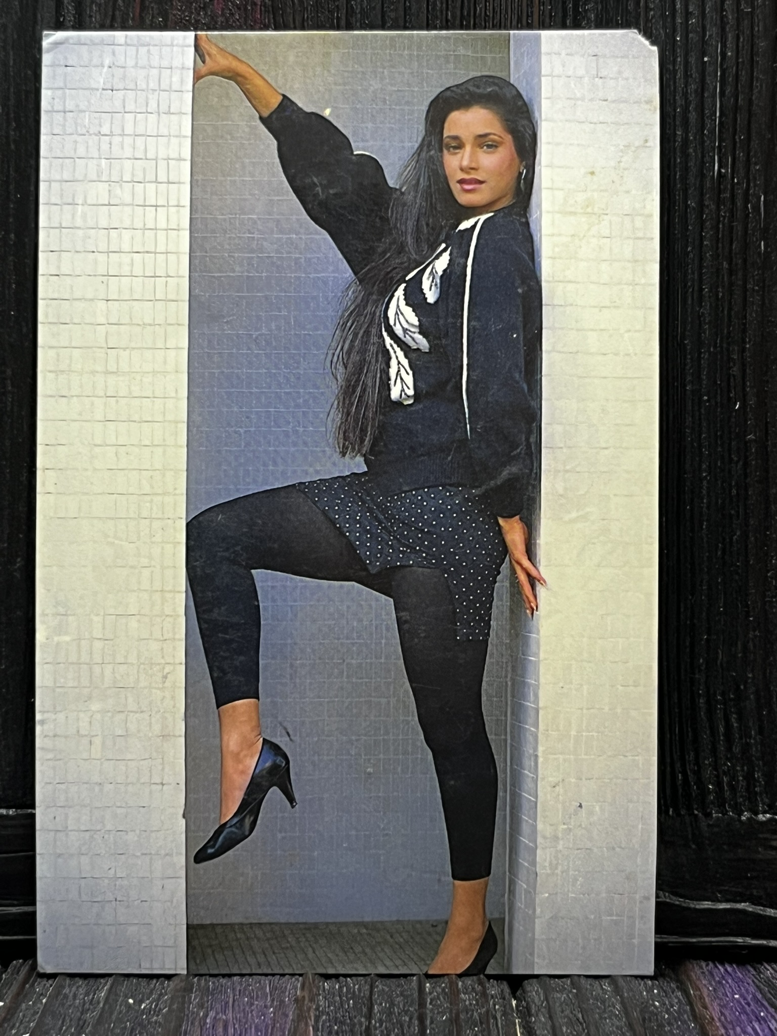 Neelam Kothari * Vintage Bollywood Postcard * (RC) (PC-999)