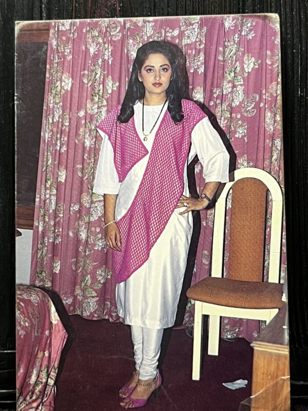 Jaya Pradha * Vintage Bollywood Postcard * (RC) (PC-490)
