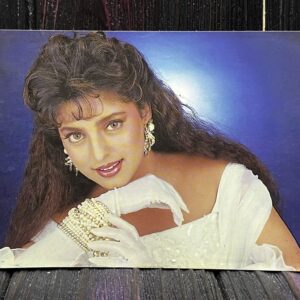 Juhi Chawla * Vintage Bollywood Postcard * (UC) (WN)
