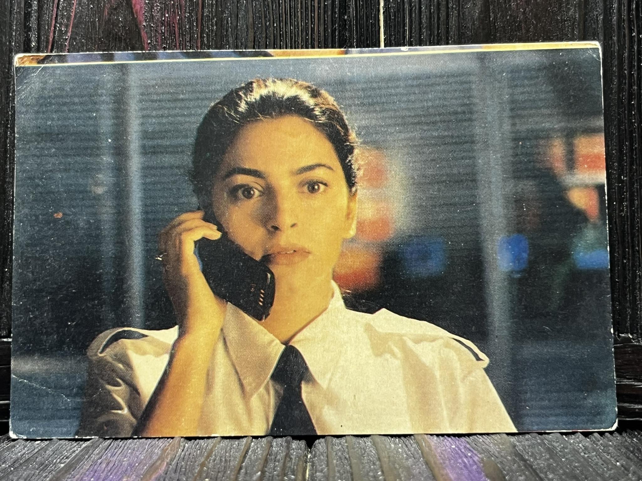 Juhi Chawla * Vintage Bollywood Postcard * (ZEE) (WN)