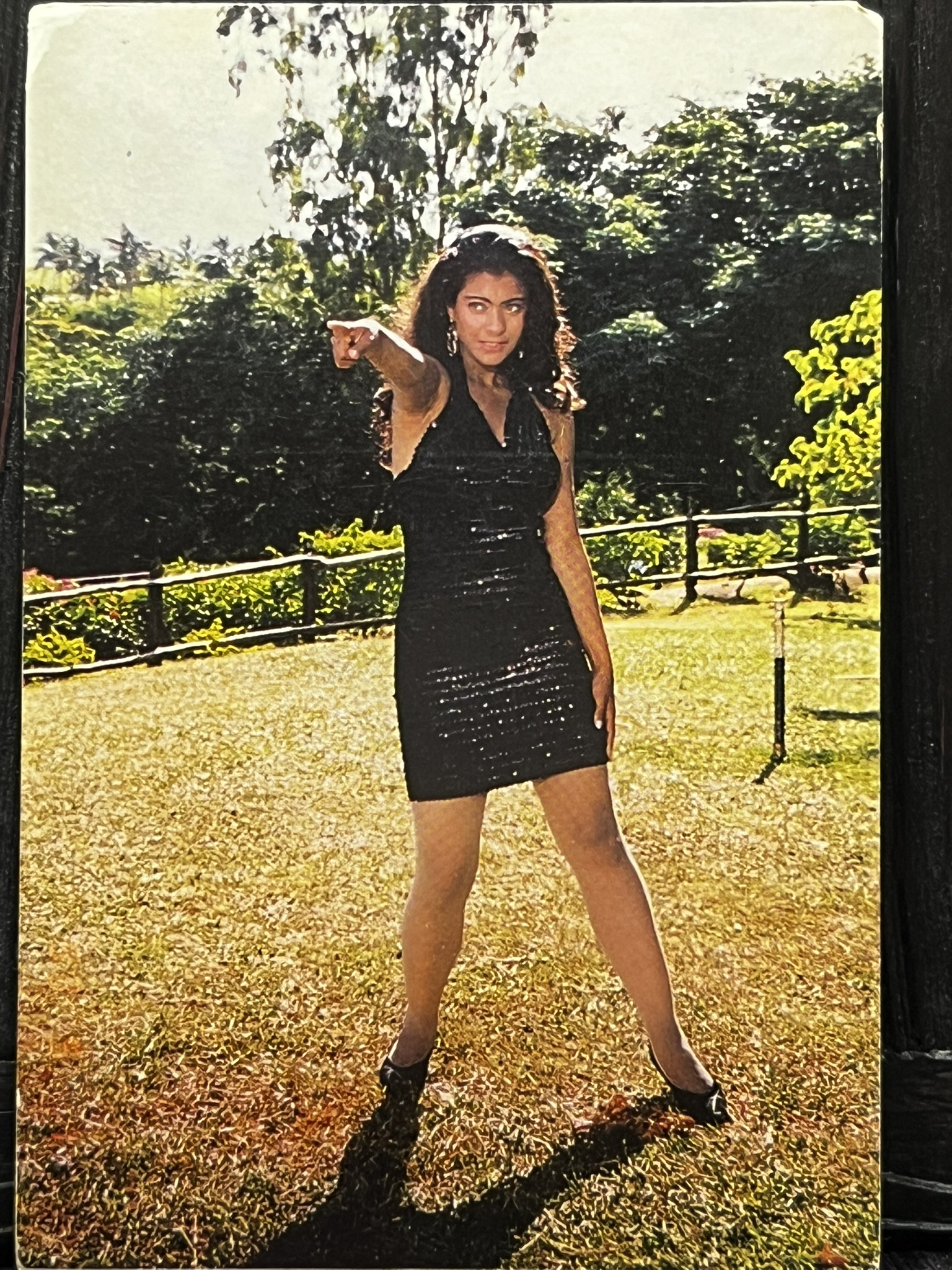 Kajol Devgn * Vintage Bollywood Postcard * (Jain) (WN)