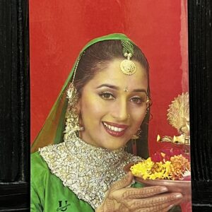 Madhuri Dixit * Vintage Bollywood Postcard * (UC) (WN)