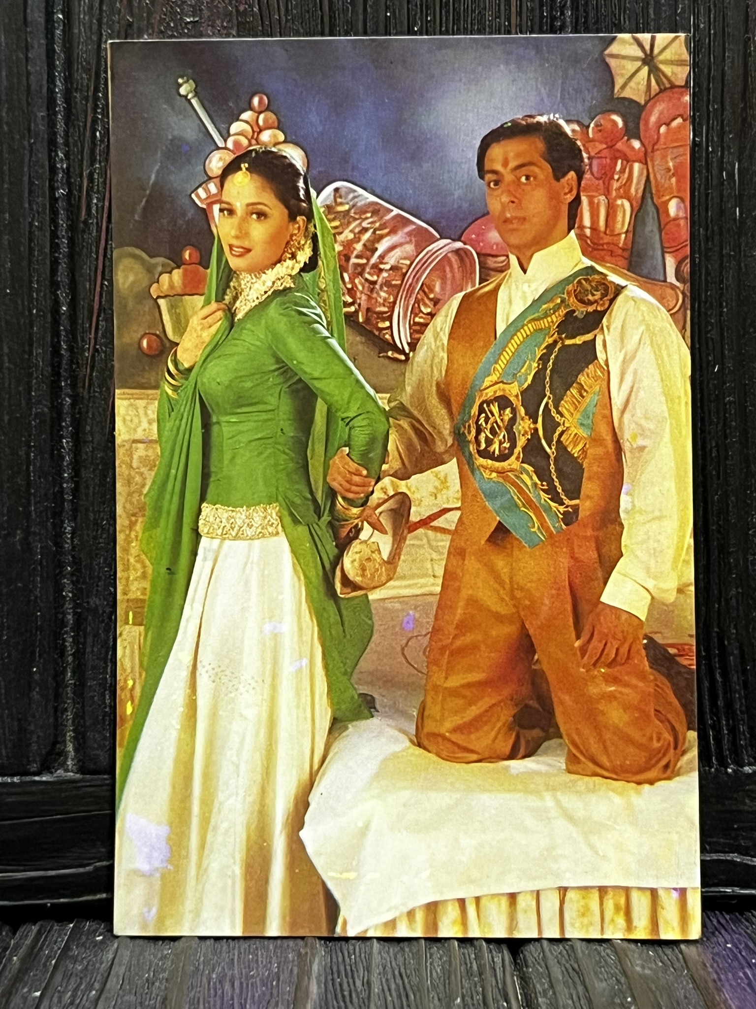 Madhuri Dixit Salman Khan * Vintage Bollywood Postcard * (UC) (WN)