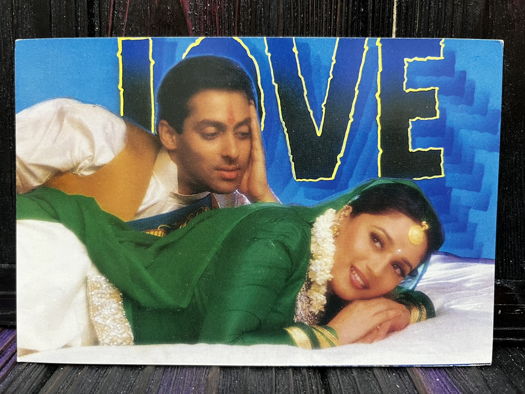 Madhuri Dixit Salman Khan * Vintage Bollywood Postcard * (Tiki) (WN)
