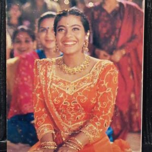 Kajol Devgn * Vintage Bollywood Postcard * (jAIN) (1587)