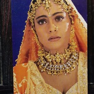 Kajol Devgn * Vintage Bollywood Postcard * (ATUL) (WN)