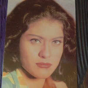 Kajol Devgn * Vintage Bollywood Postcard * (UC)(WN )