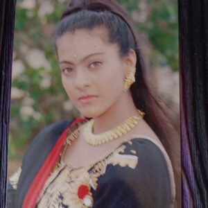 Kajol Devgn * Vintage Bollywood Postcard * (BAP) (2938)