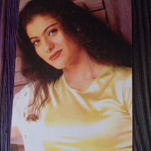 Kajol Devgn * Vintage Bollywood Postcard * (UC) (WN)