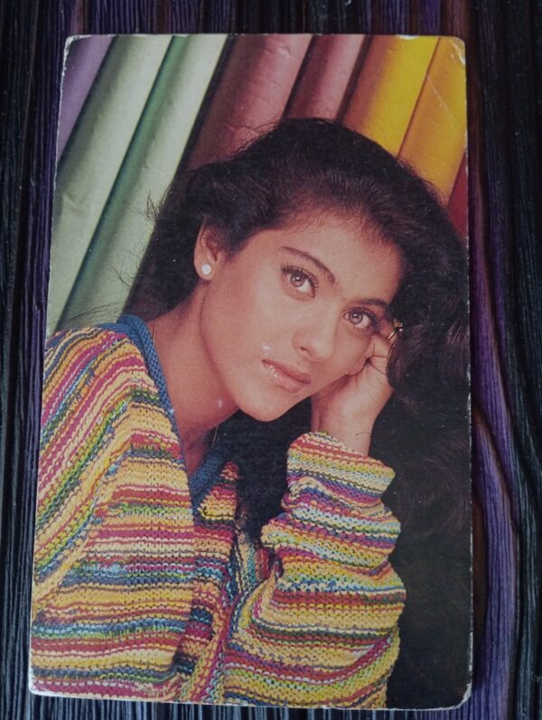 Kajol Devgn * Vintage Bollywood Postcard * (Brijbasi) (2504)