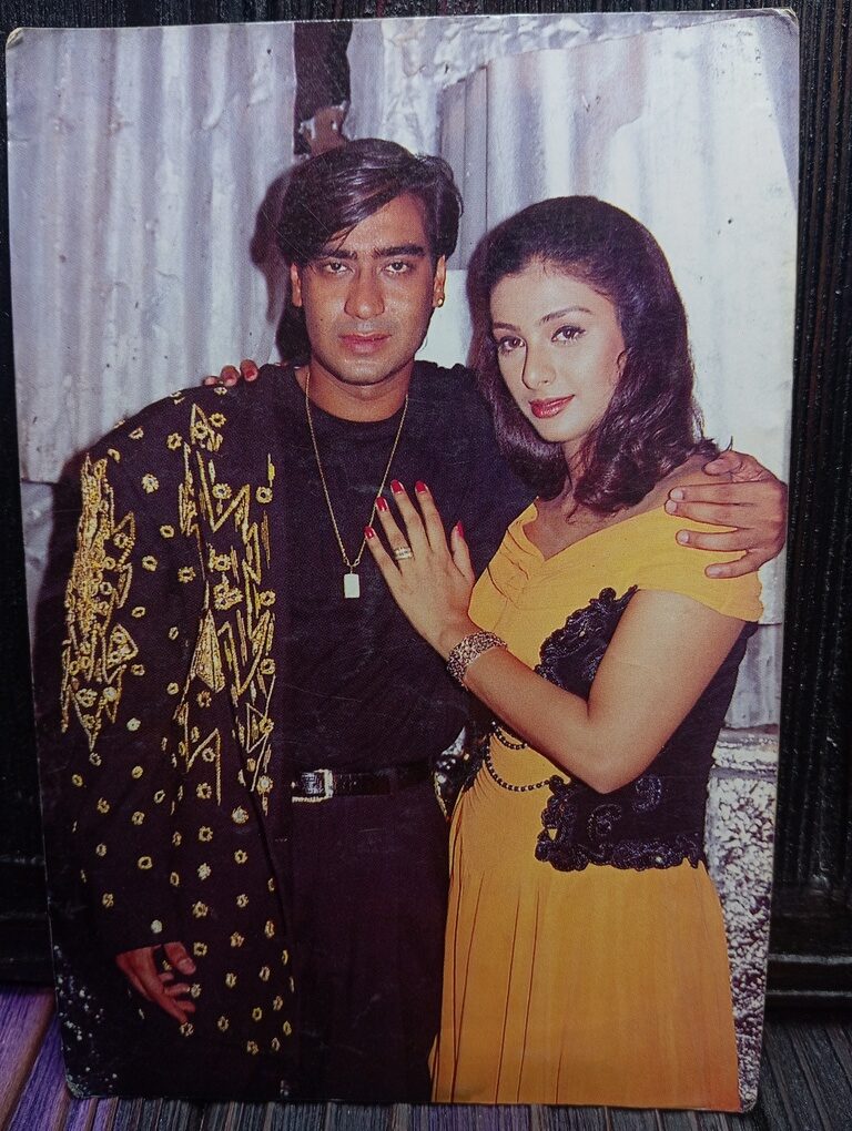 Tabu Ajay Devgn * Vintage Bollywood Postcard * (BAP) (2732)