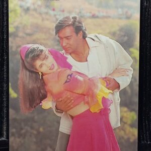 Twinkle Khanna Ajay Devgn * Vintage Bollywood Postcard * (RC) (WN)