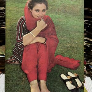 Mandakini * Vintage Bollywood Postcard * (Venus) (F24)