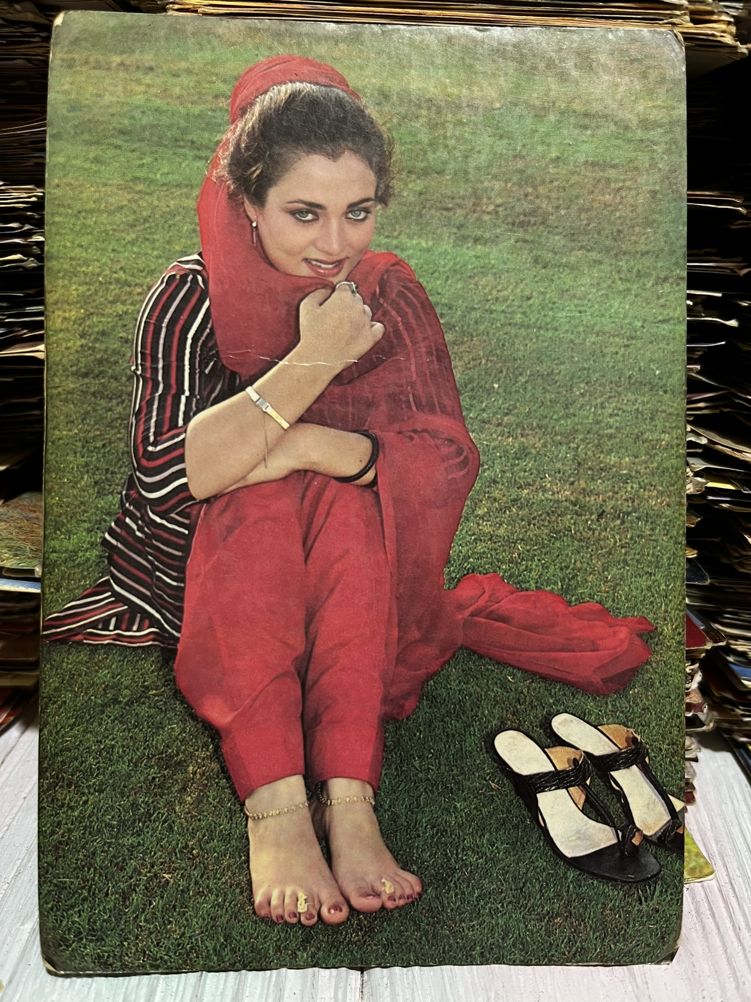 Mandakini * Vintage Bollywood Postcard * (Venus) (F24)