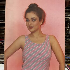 Mandakini * Vintage Bollywood Postcard * (RC) (PC-437)