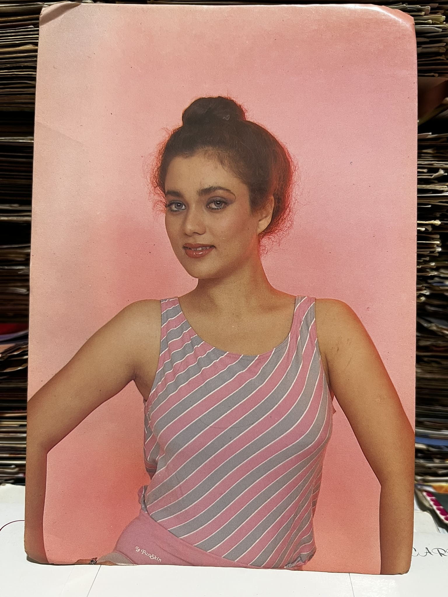 Mandakini * Vintage Bollywood Postcard * (RC) (PC-437)