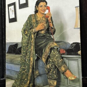 Hema Malini * Vintage Bollywood Postcard * (RC) (PC 396)