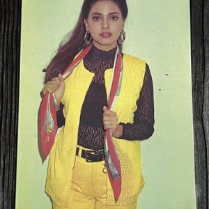 Juhi Chawla * Vintage Bollywood Postcard * (PC) (PC 2228)