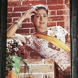 Juhi Chawla * Vintage Bollywood Postcard * (UC) (WN)