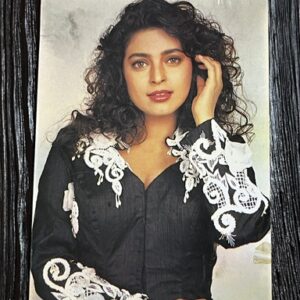 Juhi Chawla * Vintage Bollywood Postcard * (RS) (WN)