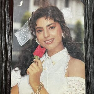 Juhi Chawla * Vintage Bollywood Postcard * (RC) (PC 1295)
