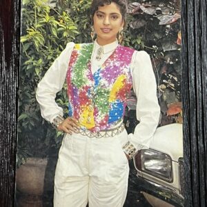 Juhi Chawla * Vintage Bollywood Postcard * (BAP) (1318)