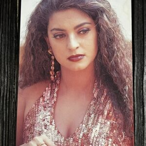 Juhi Chawla * Vintage Bollywood Postcard * (NAA) (WN)