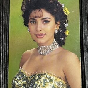 Juhi Chawla * Vintage Bollywood Postcard * (RC) (PC-2516)