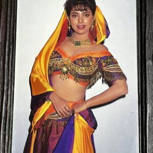 Juhi Chawla * Vintage Bollywood Postcard * (PS) (PC 2160)