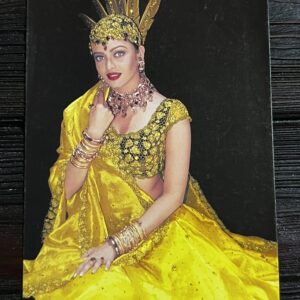 Aishwarya Rai Bachchan * Vintage Bollywood Postcard * (Toni) (WN)